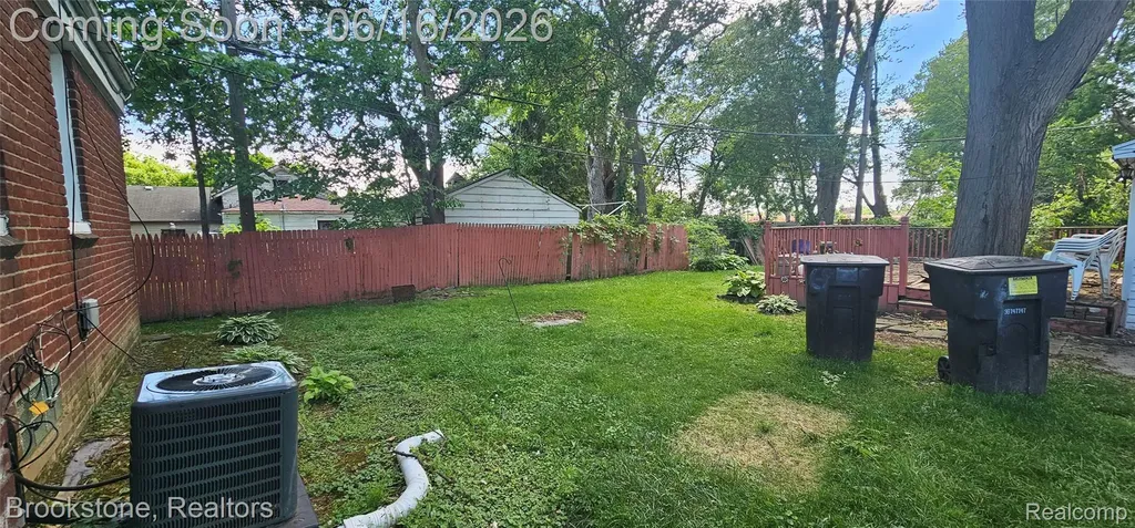 17137 Pierson Street Detroit City MI 48219