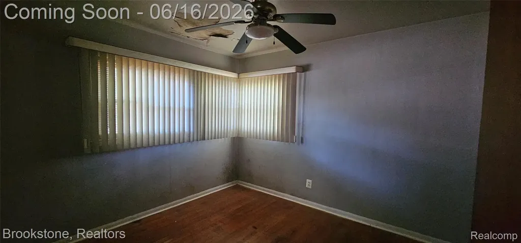17137 Pierson Street Detroit City MI 48219