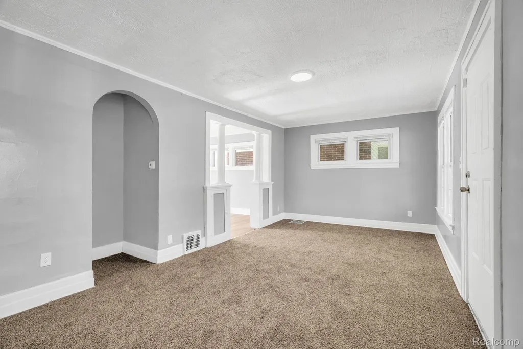 5137 Saint Clair Street Detroit City MI 48213