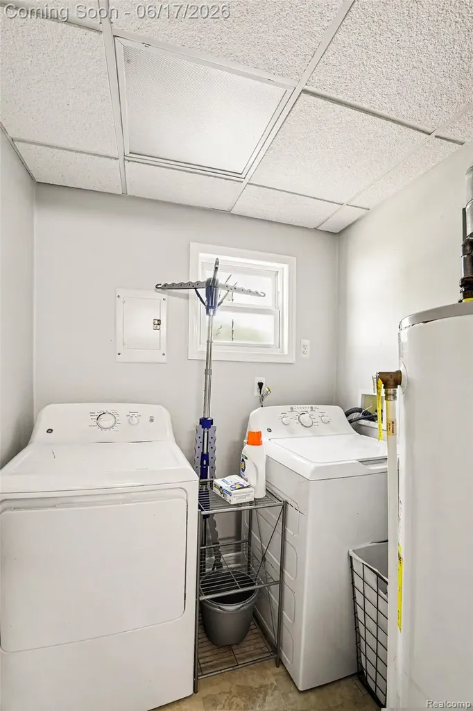 651 S Elm Street Lapeer City MI 48446