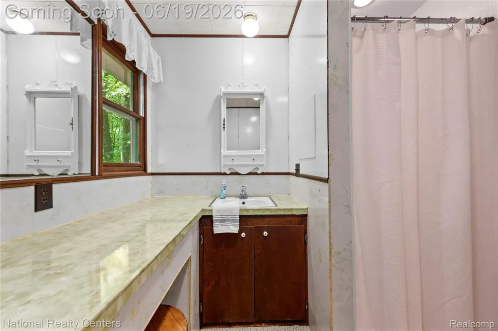 146 Algonac Road Clay Township MI 48001