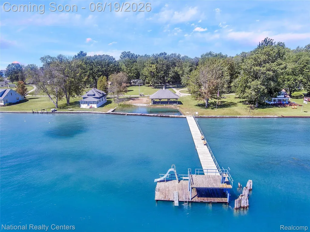 146 Algonac Road Clay Township MI 48001