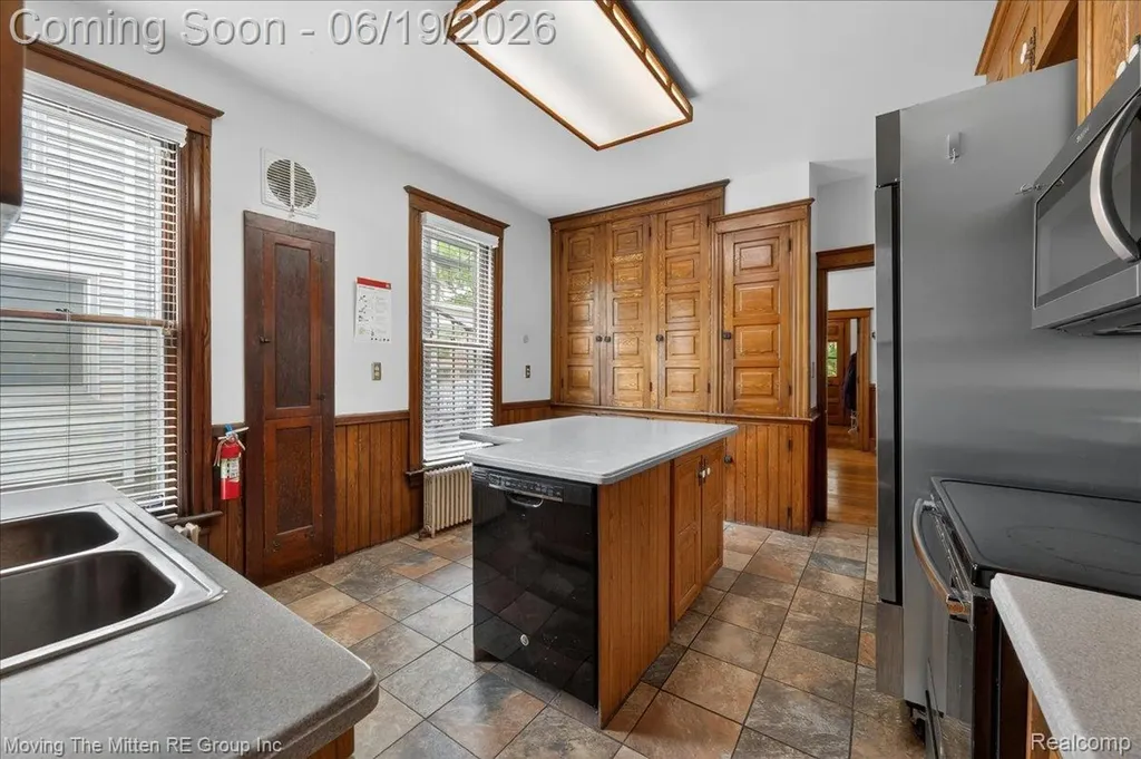 415 W Forest Avenue Ypsilanti City MI 48197