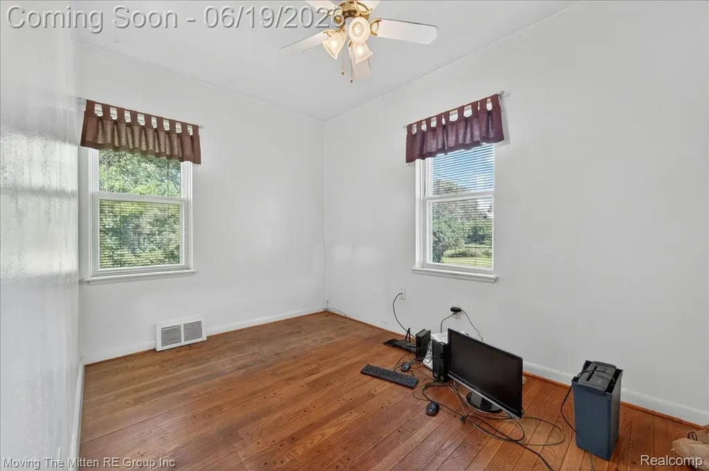 6390 Brookville Road Salem Township MI 48178