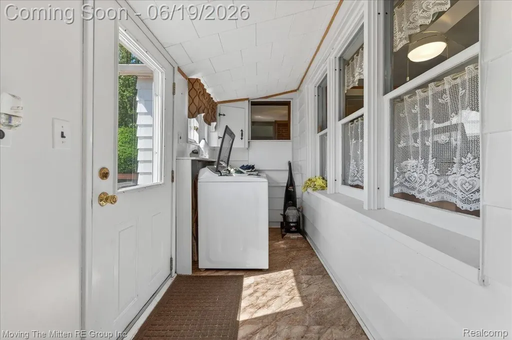6390 Brookville Road Salem Township MI 48178