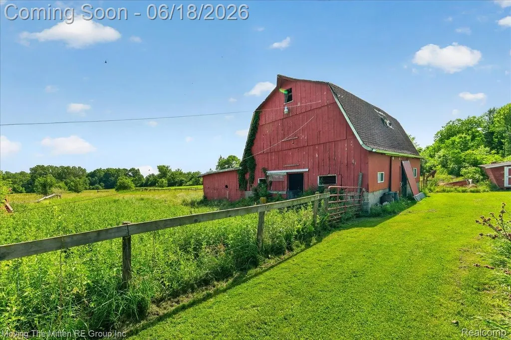 6390 Brookville Road Salem Township MI 48178