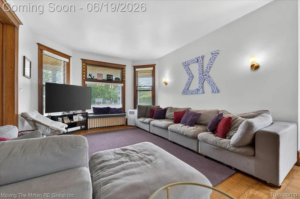 415 W Forest Avenue Ypsilanti City MI 48197
