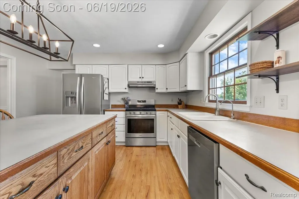 1420 Bush Creek Drive Grand Blanc City MI 48439