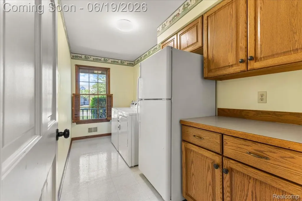 1420 Bush Creek Drive Grand Blanc City MI 48439