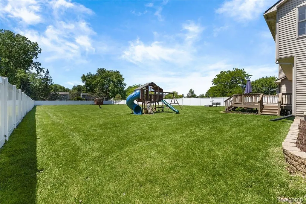 1420 Bush Creek Drive Grand Blanc City MI 48439