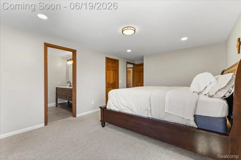 1420 Bush Creek Drive Grand Blanc City MI 48439