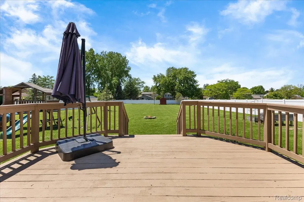 1420 Bush Creek Drive Grand Blanc City MI 48439