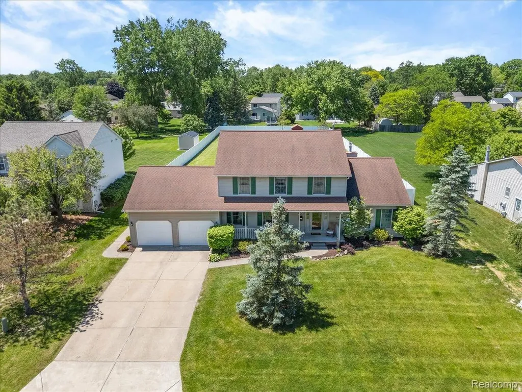 1420 Bush Creek Drive Grand Blanc City MI 48439