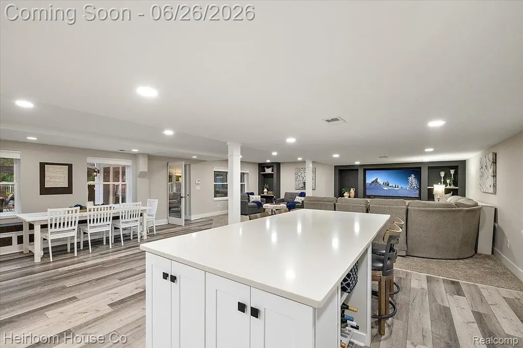 49001 Hanford Road Canton Charter Township MI 48187