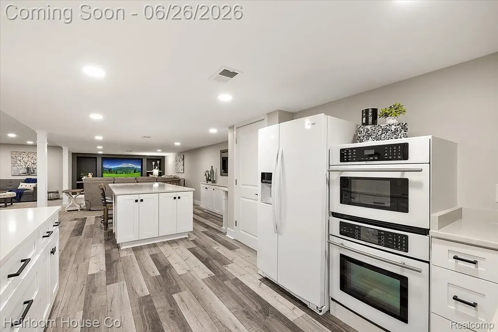 49001 Hanford Road Canton Charter Township MI 48187