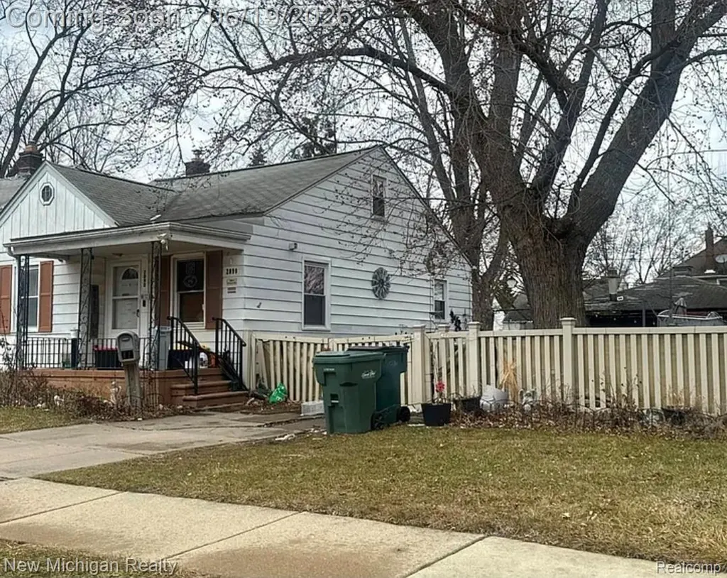 2090 Russell Avenue Lincoln Park City MI 48146