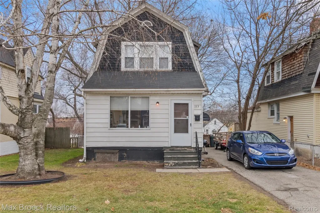 113 Kemp Street Pontiac City MI 48342