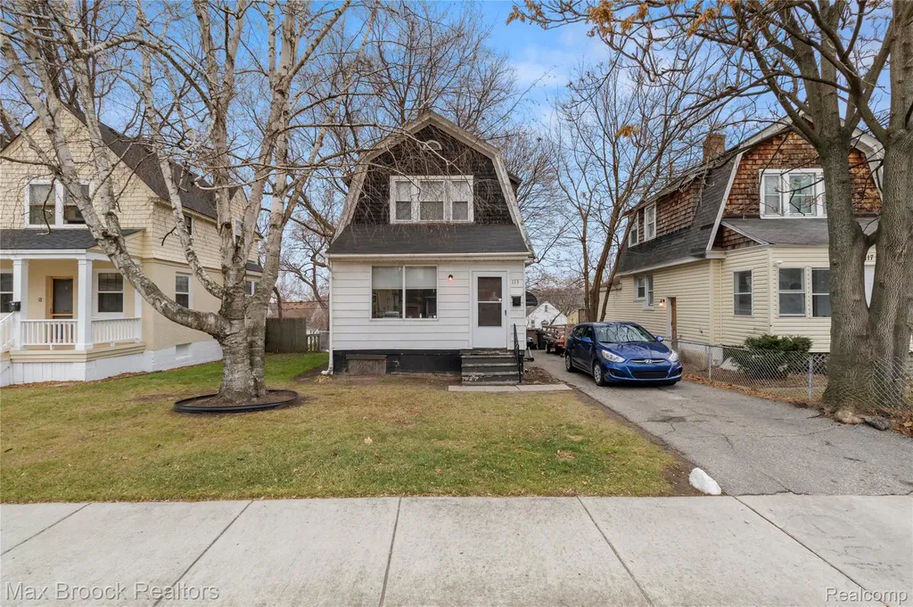 113 Kemp Street Pontiac City MI 48342