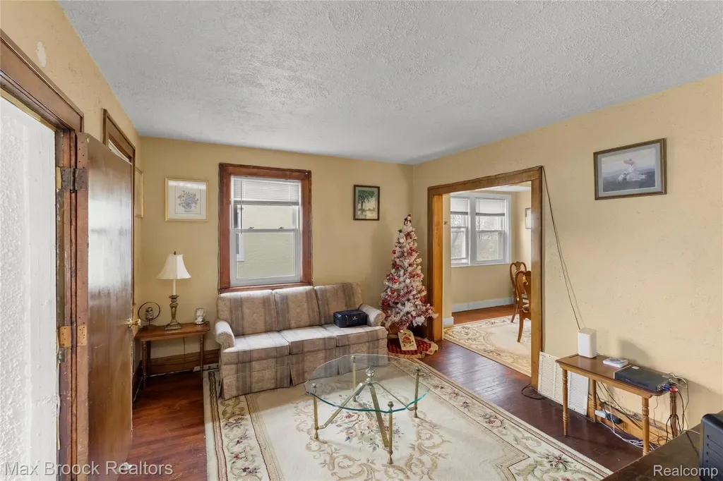 113 Kemp Street Pontiac City MI 48342