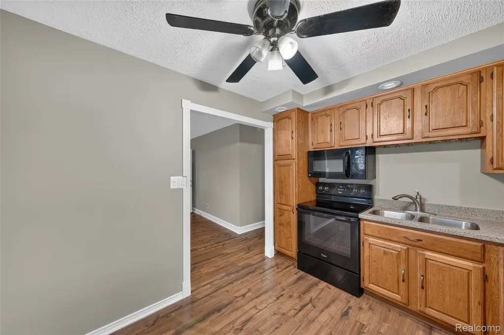 778 Manzano Drive Wolverine Lake Village MI 48390