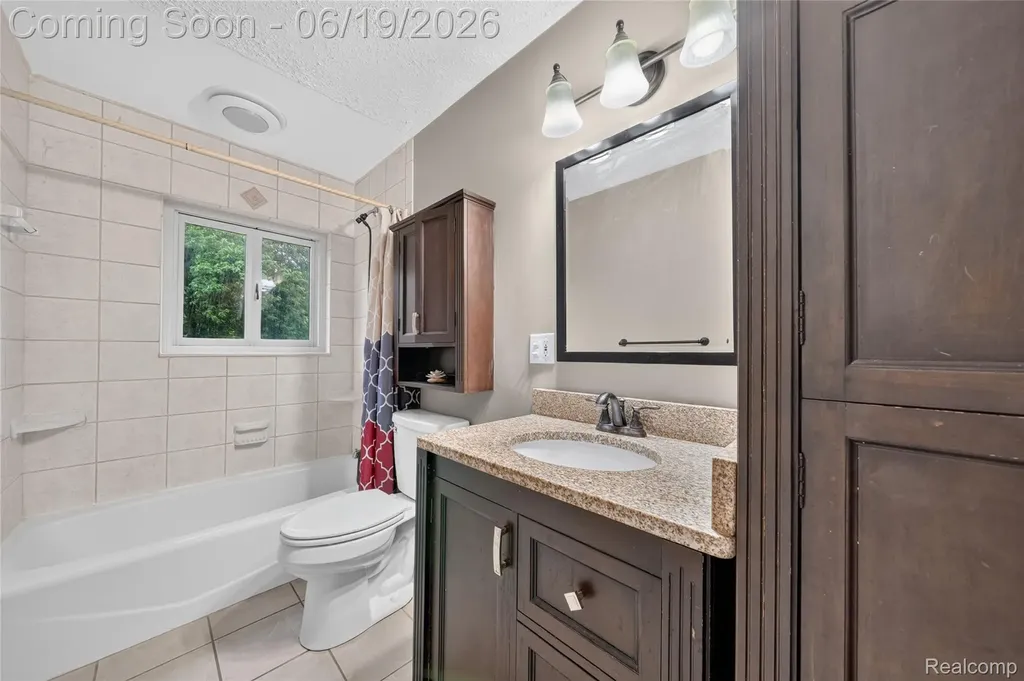 778 Manzano Drive Wolverine Lake Village MI 48390