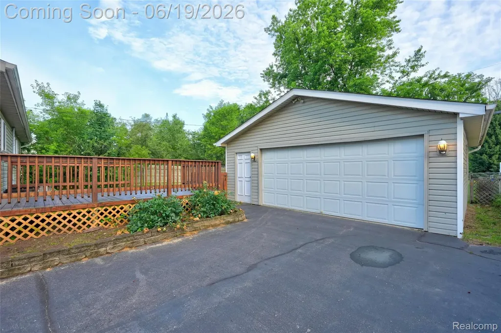 778 Manzano Drive Wolverine Lake Village MI 48390