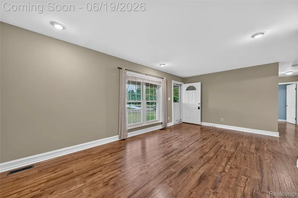 778 Manzano Drive Wolverine Lake Village MI 48390