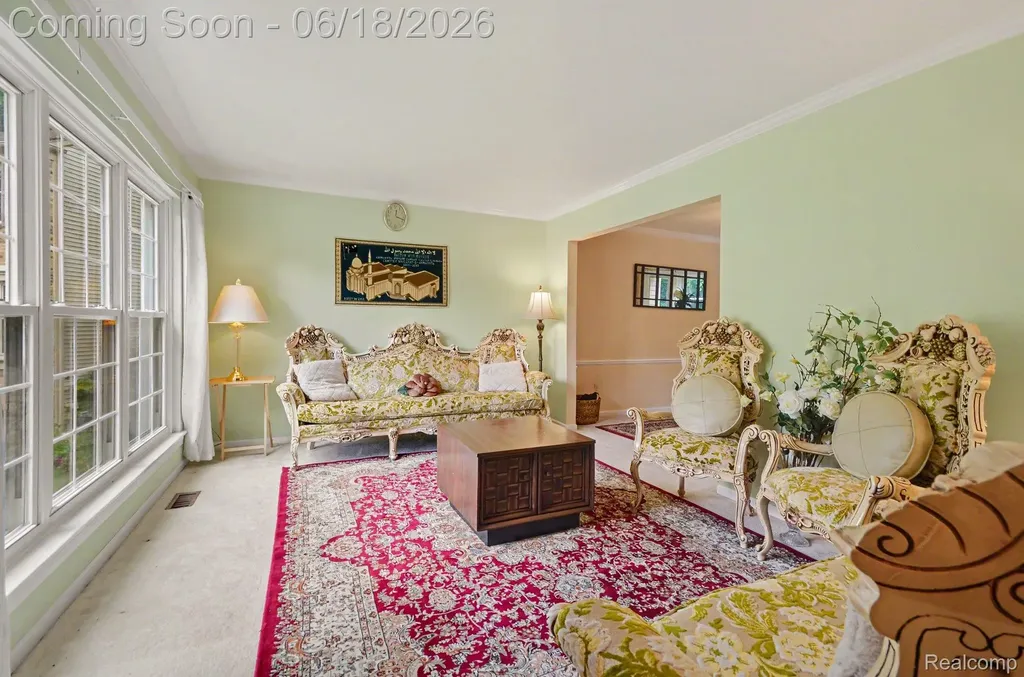 425 Thornridge Court Rochester Hills City MI 48307