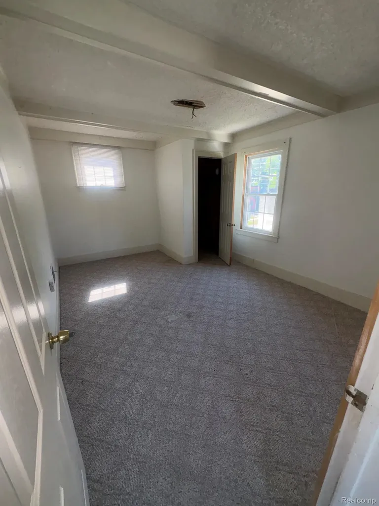 6001 N Harvey Street Westland City MI 48185
