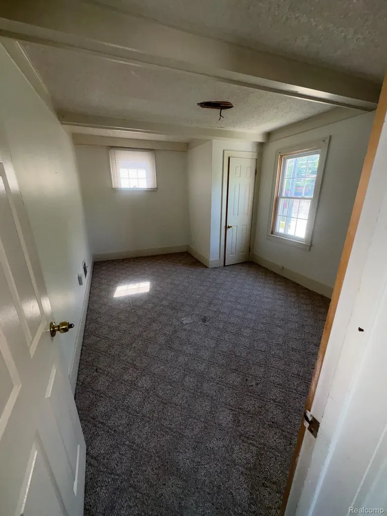 6001 N Harvey Street Westland City MI 48185