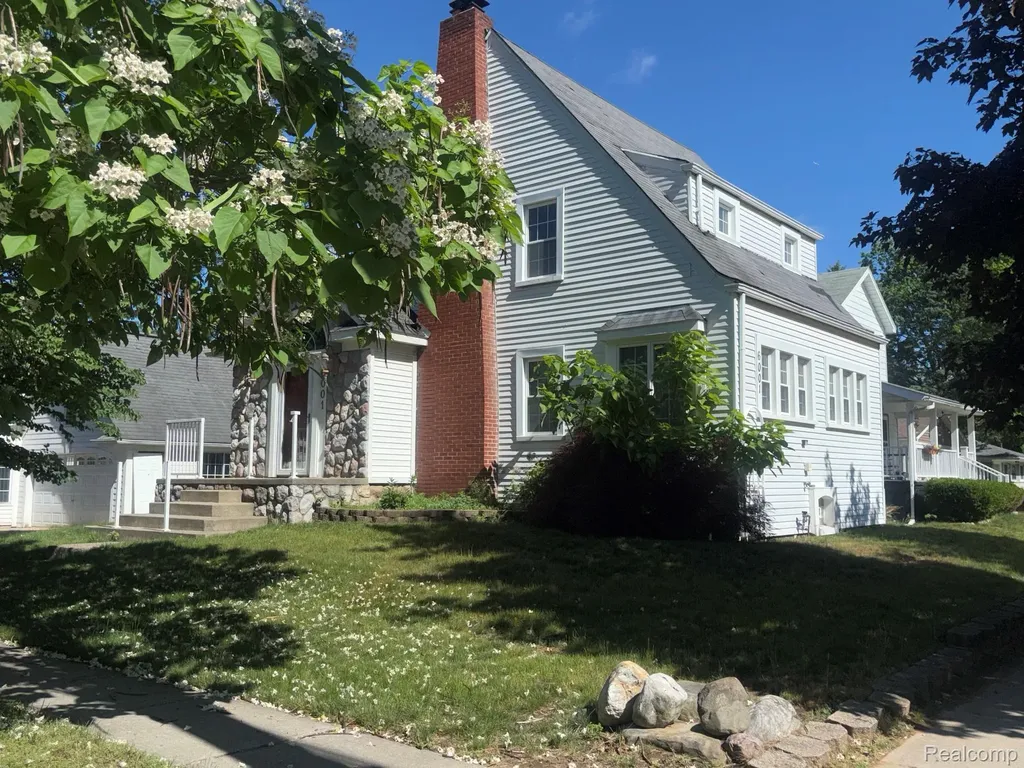 6001 N Harvey Street Westland City MI 48185