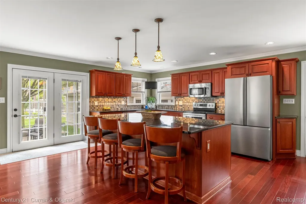 15275 Belmont Avenue Allen Park City MI 48101