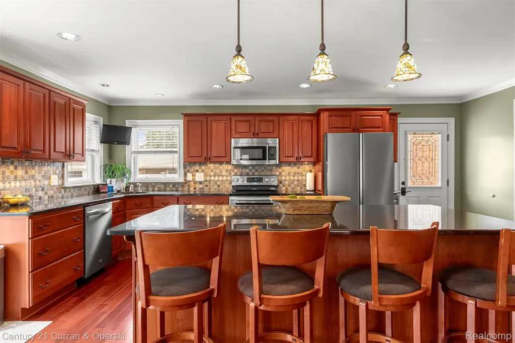 15275 Belmont Avenue Allen Park City MI 48101