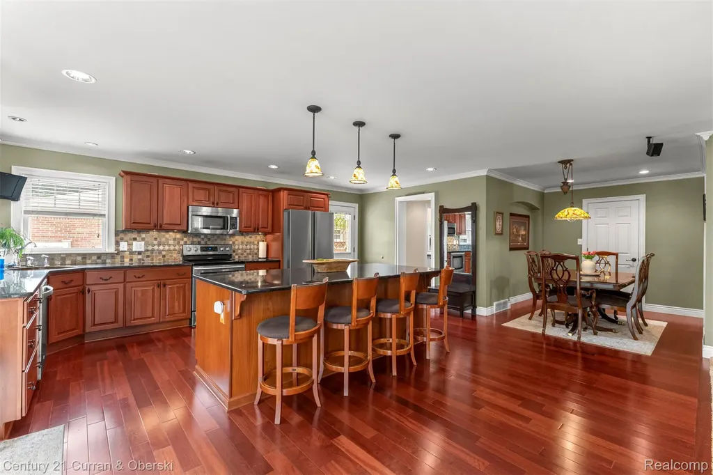 15275 Belmont Avenue Allen Park City MI 48101