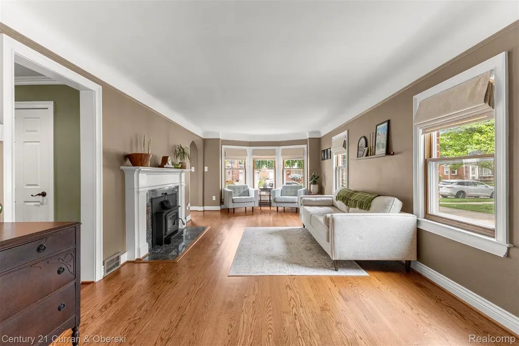 15275 Belmont Avenue Allen Park City MI 48101