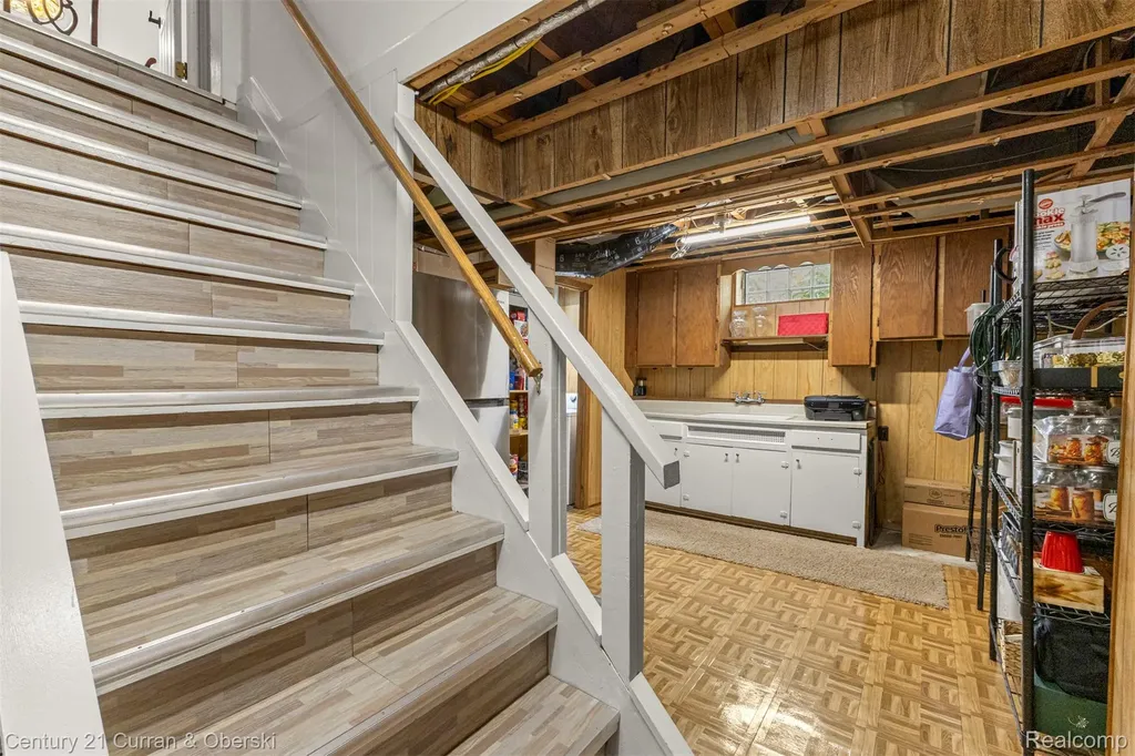 15275 Belmont Avenue Allen Park City MI 48101
