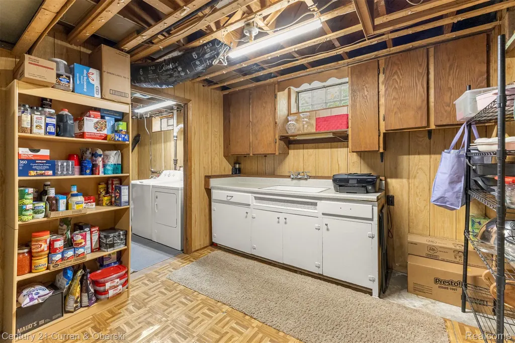 15275 Belmont Avenue Allen Park City MI 48101