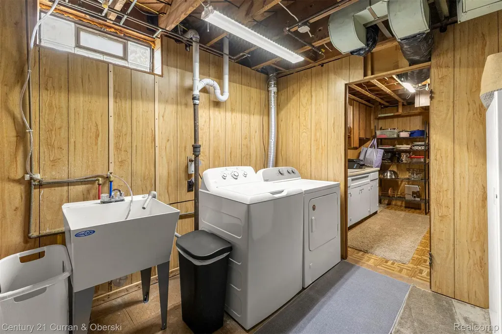 15275 Belmont Avenue Allen Park City MI 48101