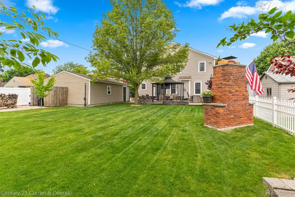 15275 Belmont Avenue Allen Park City MI 48101