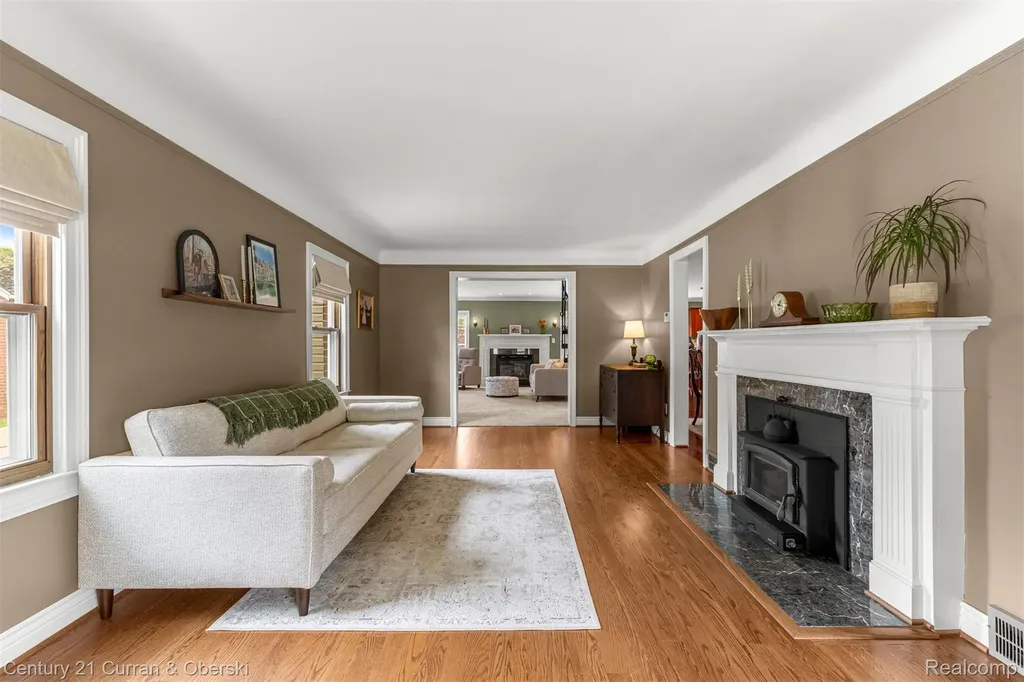 15275 Belmont Avenue Allen Park City MI 48101