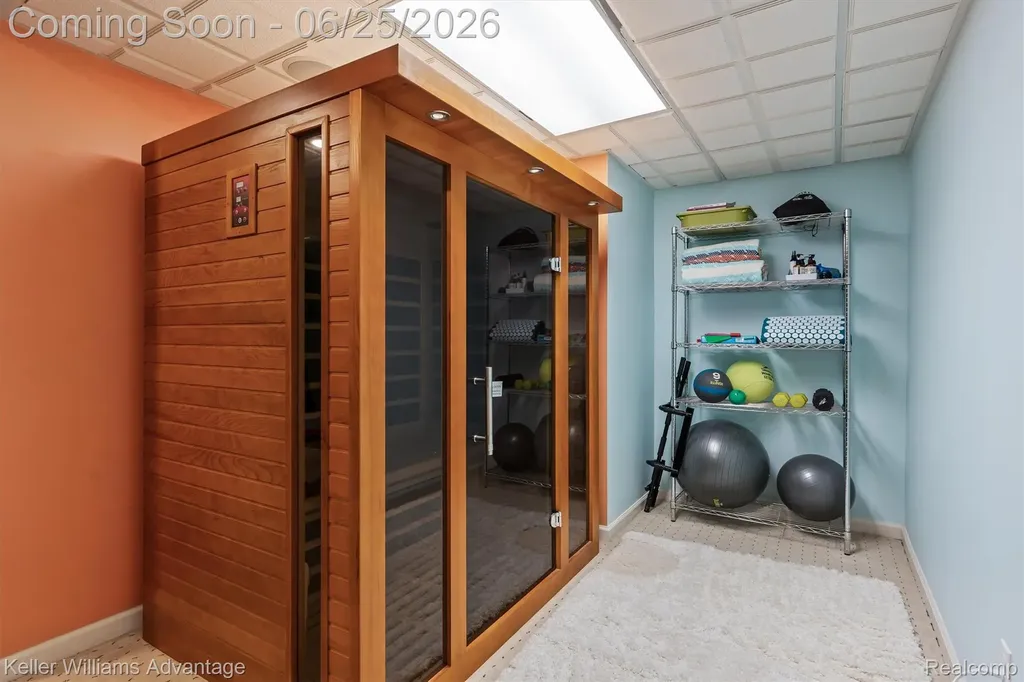 22878 Tree Top Court Lyon Charter Township MI 48178