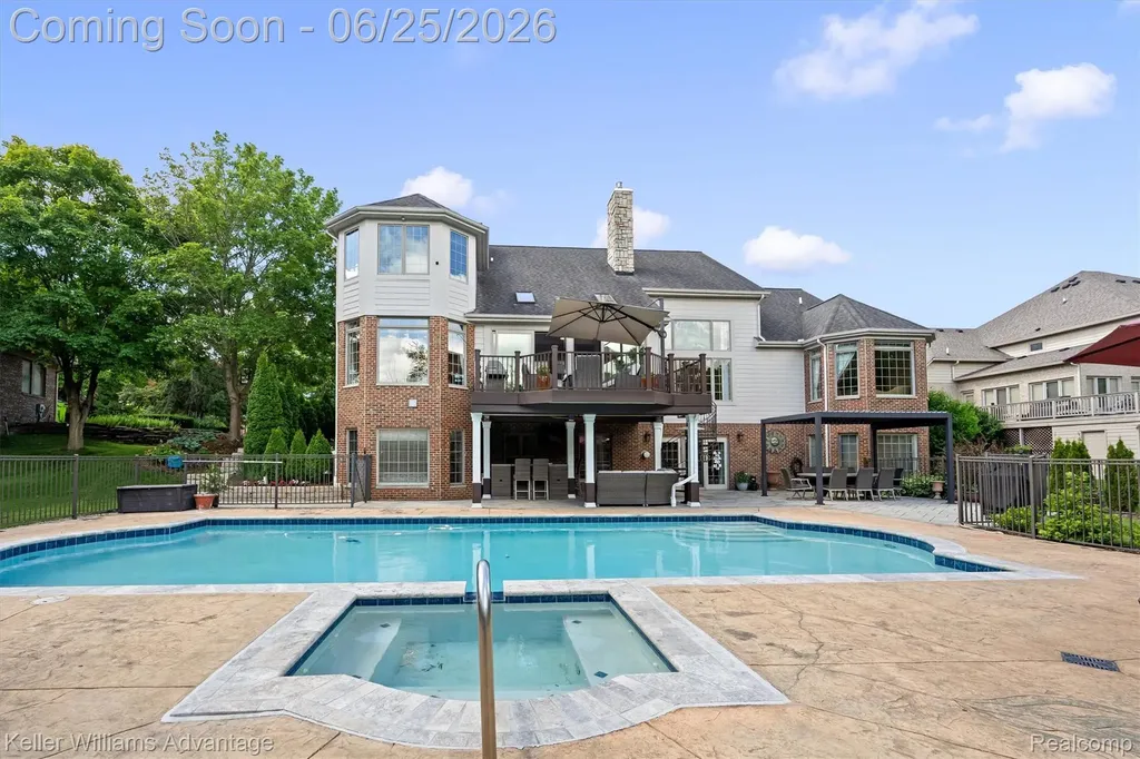 22878 Tree Top Court Lyon Charter Township MI 48178