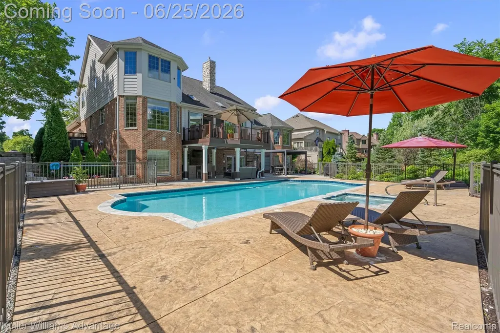 22878 Tree Top Court Lyon Charter Township MI 48178
