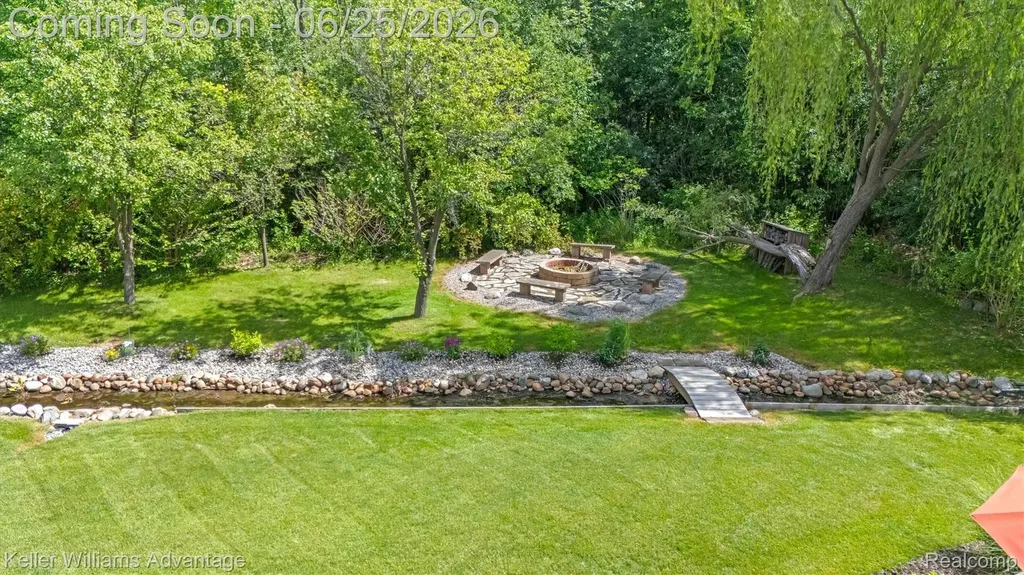 22878 Tree Top Court Lyon Charter Township MI 48178