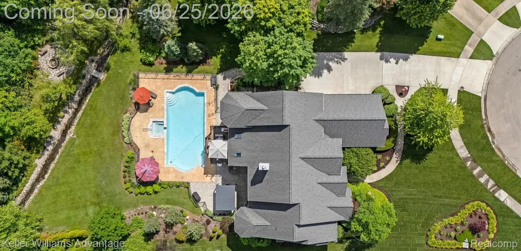 22878 Tree Top Court Lyon Charter Township MI 48178