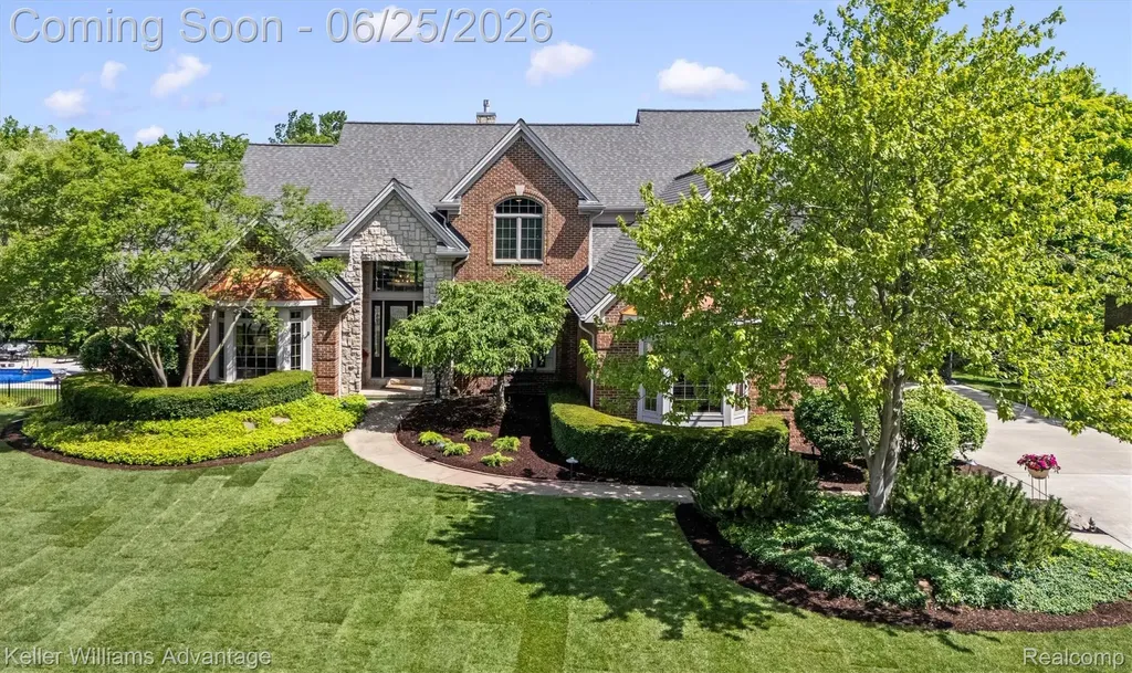 22878 Tree Top Court Lyon Charter Township MI 48178