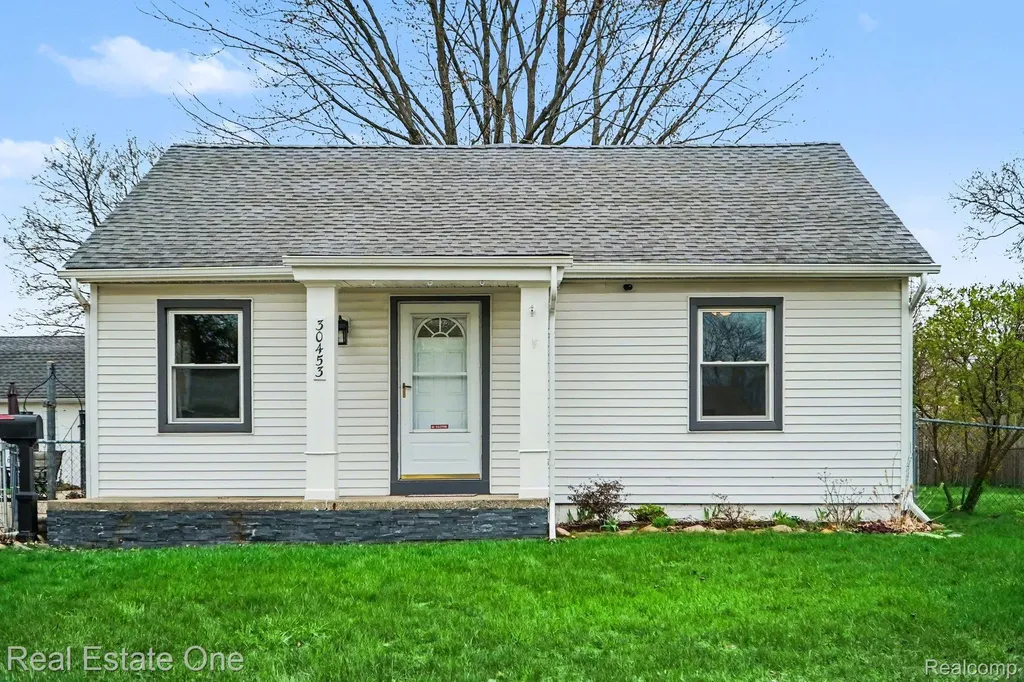 30453 Sheridan Street Garden City City MI 48135