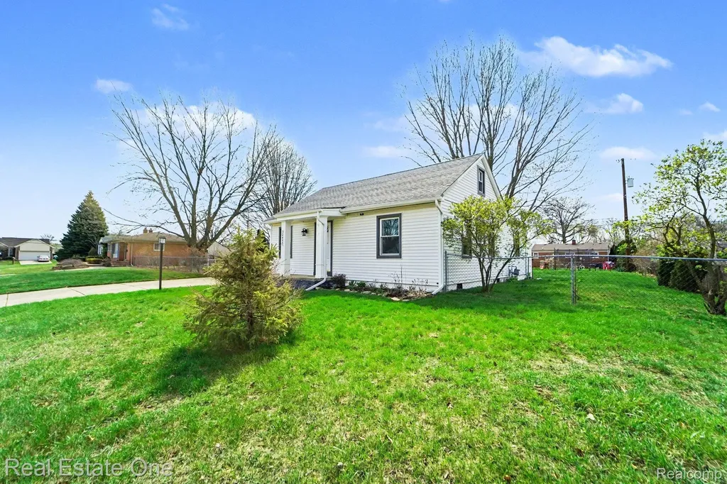 30453 Sheridan Street Garden City City MI 48135