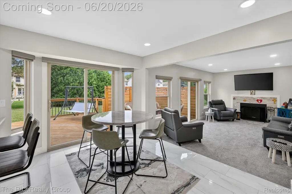 47185 Scarlet Drive S Novi City MI 48374