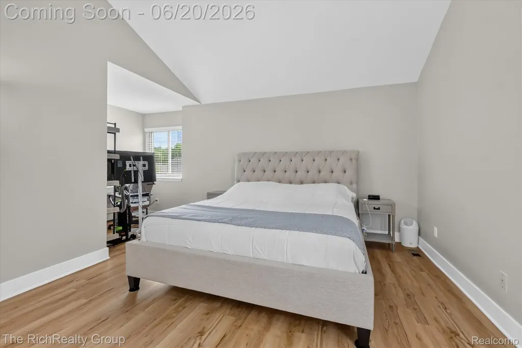 47185 Scarlet Drive S Novi City MI 48374